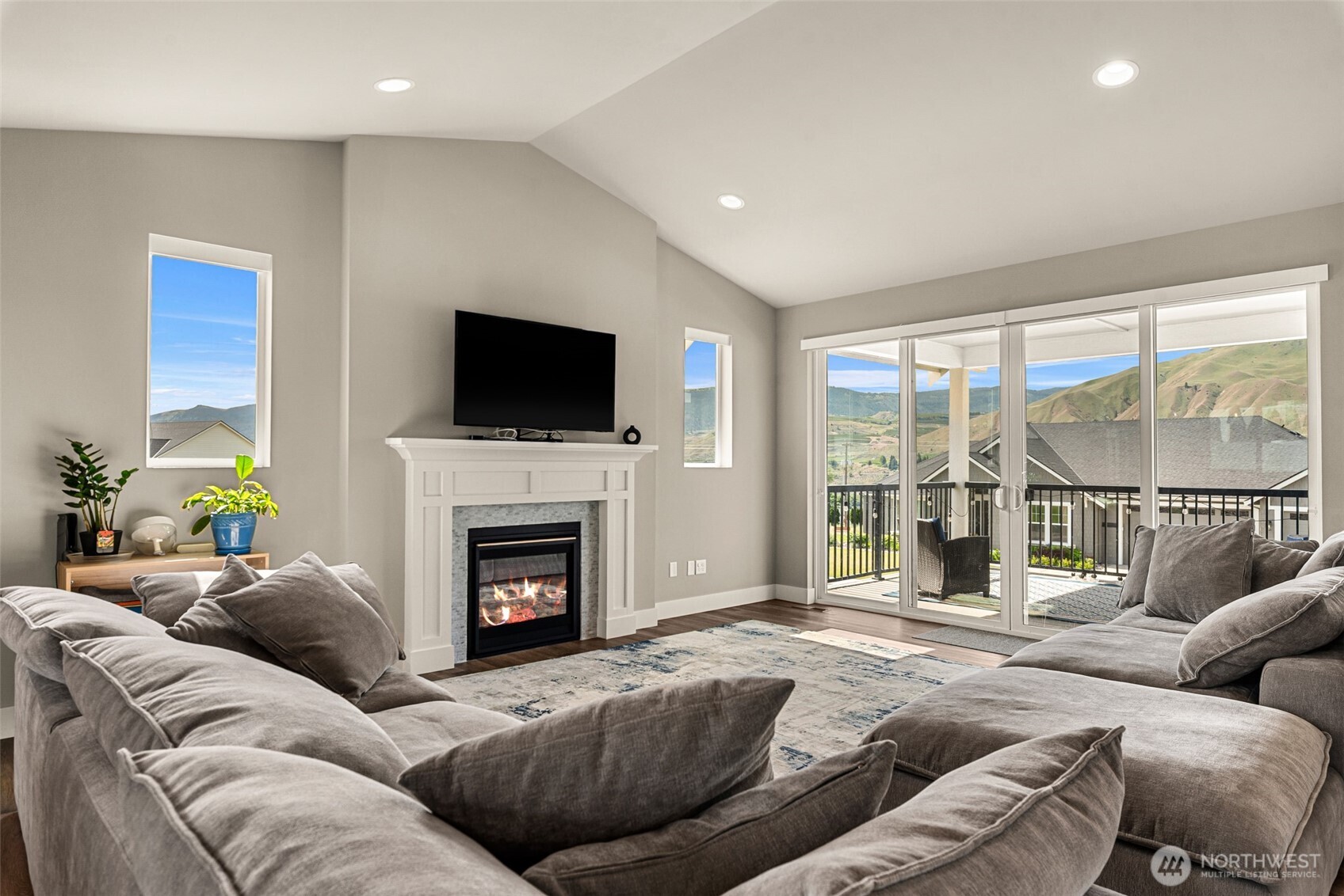 661 S Juli Avenue East Wenatchee WA 98802