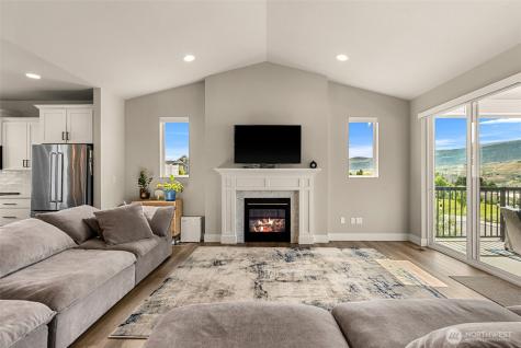 661 S Juli Avenue East Wenatchee WA 98802