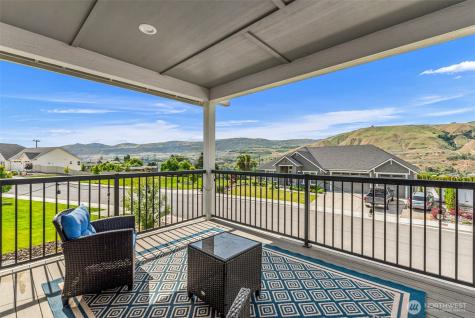 661 S Juli Avenue East Wenatchee WA 98802