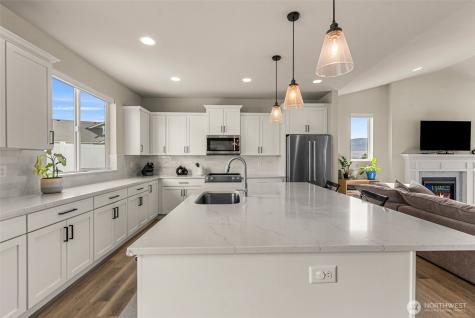 661 S Juli Avenue East Wenatchee WA 98802