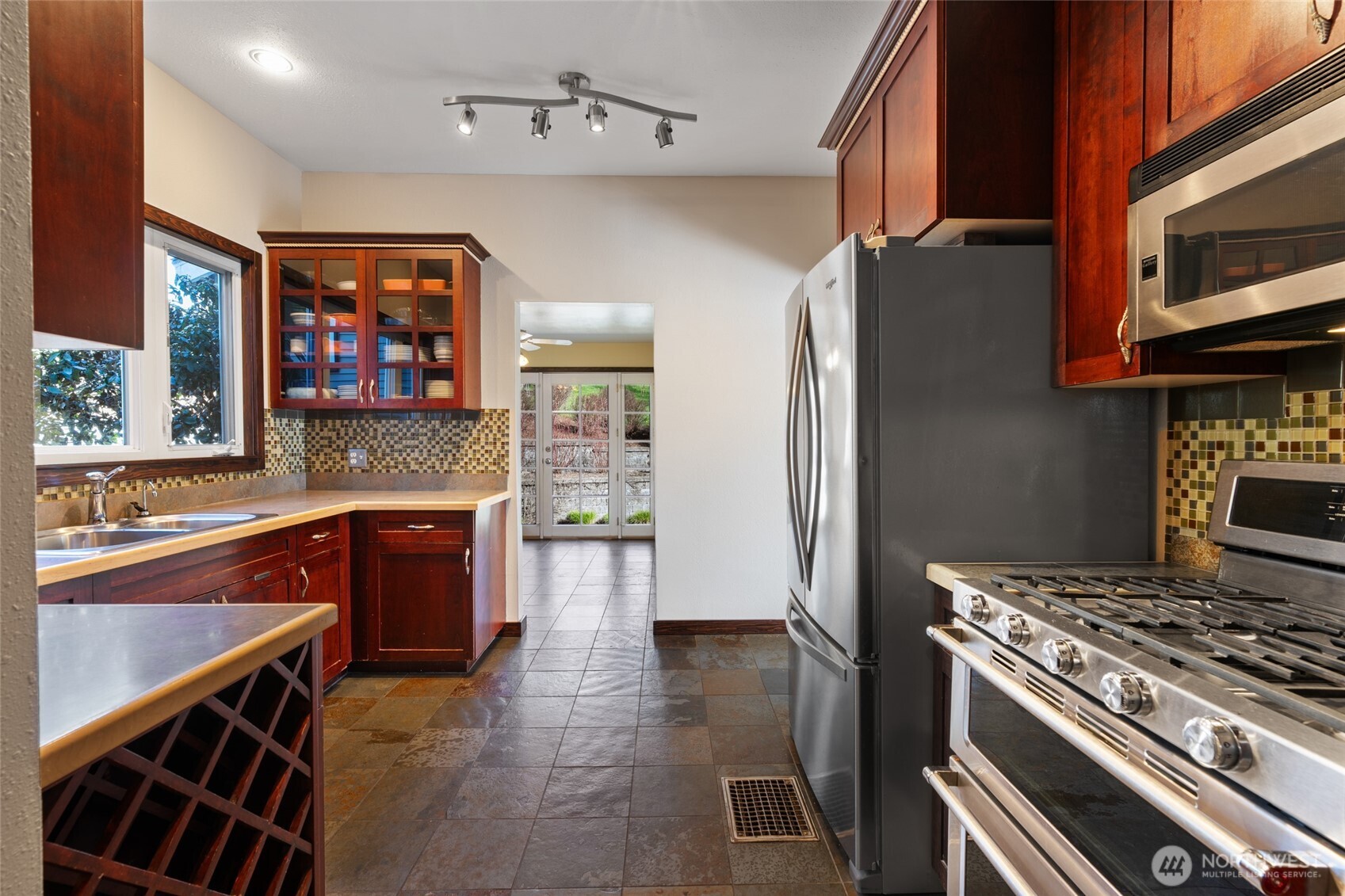602 NW 18th Loop Camas WA 98607