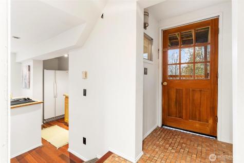11804 90th Avenue NE Kirkland WA 98034