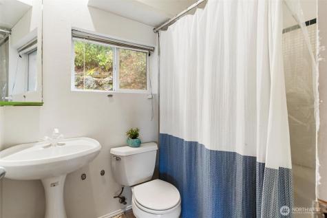 11804 90th Avenue NE Kirkland WA 98034