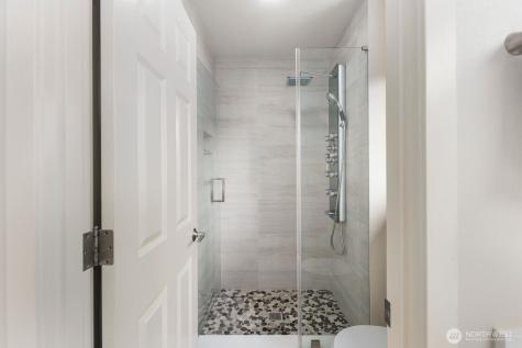 2045 32nd Avenue NE Issaquah WA 98029