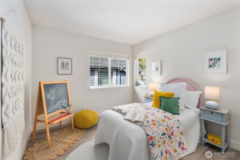 2045 32nd Avenue NE Issaquah WA 98029