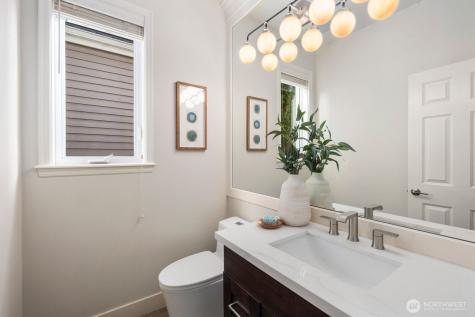 2045 32nd Avenue NE Issaquah WA 98029