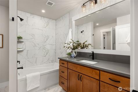 7535 NE West Port Madison Road Bainbridge Island WA 98110