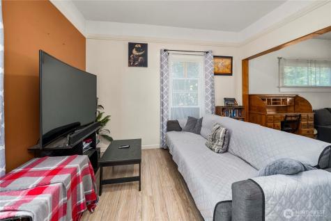 806 120th Street S Tacoma WA 98444