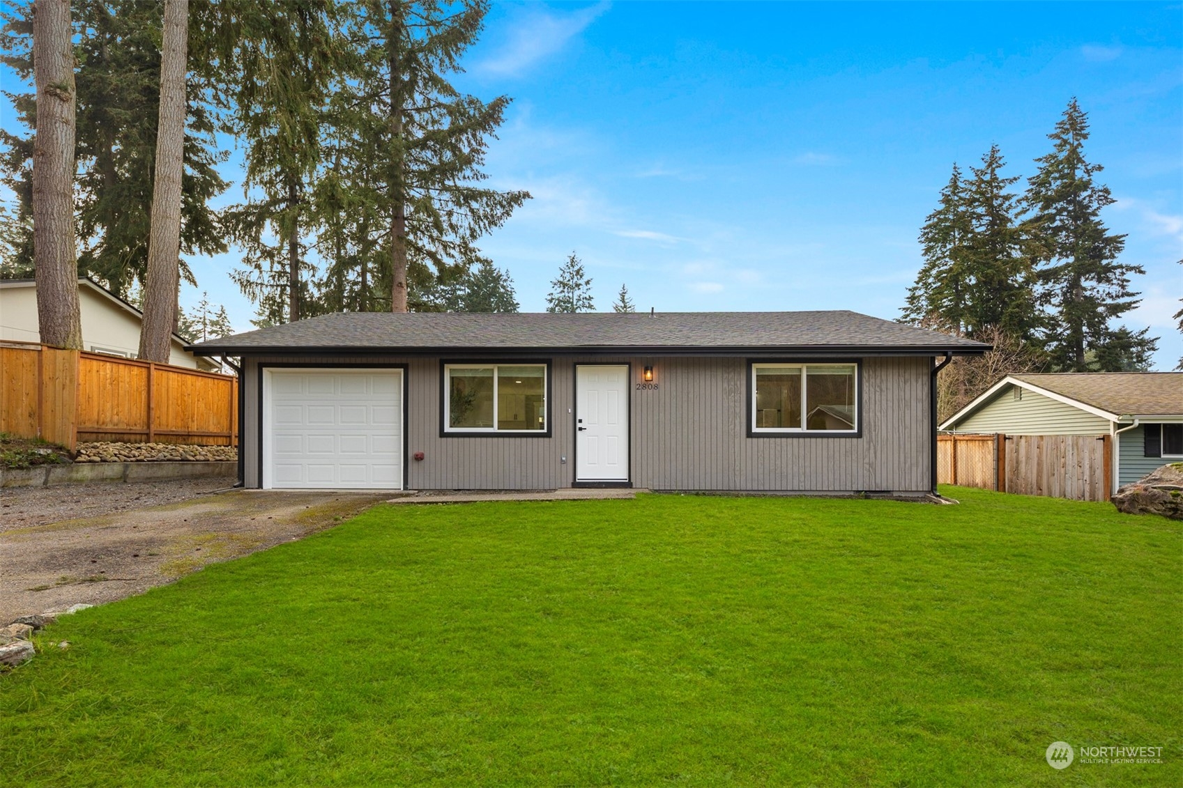 2808 Forest Park Court N Puyallup WA 98374