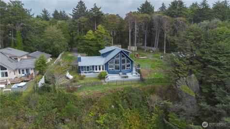 4631 State Route 109 Moclips WA 98562