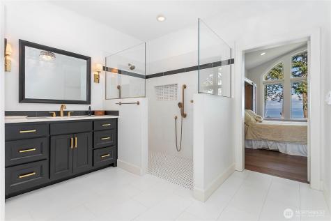 9367 Marshall Road Bow WA 98232