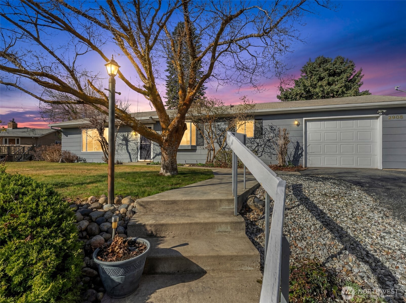 2908 Alvista Place Wenatchee WA 98801