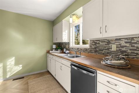 2908 Alvista Place Wenatchee WA 98801