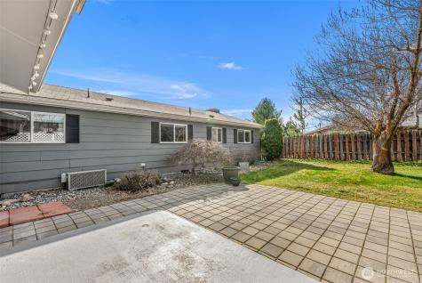 2908 Alvista Place Wenatchee WA 98801