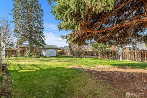 2908 Alvista Place Wenatchee WA 98801