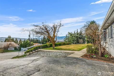 2908 Alvista Place Wenatchee WA 98801