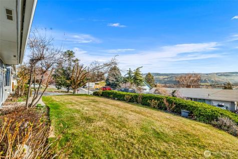 2908 Alvista Place Wenatchee WA 98801