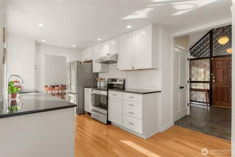 4478 142nd Avenue SE Bellevue WA 98006