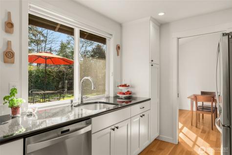 4478 142nd Avenue SE Bellevue WA 98006
