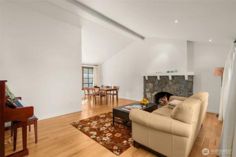 4478 142nd Avenue SE Bellevue WA 98006