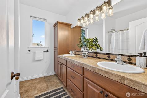 1614 W 51st Avenue Kennewick WA 99338