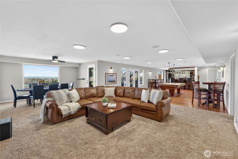 1614 W 51st Avenue Kennewick WA 99338