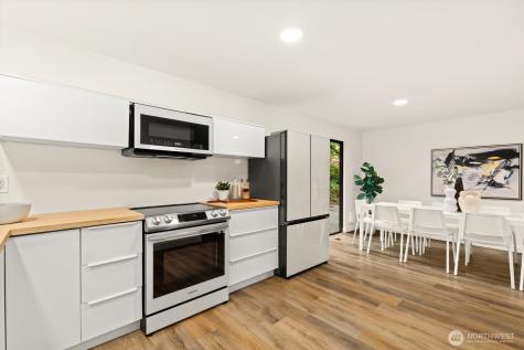 16310 Fremont Place N Shoreline WA 98133