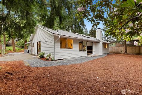 16310 Fremont Place N Shoreline WA 98133