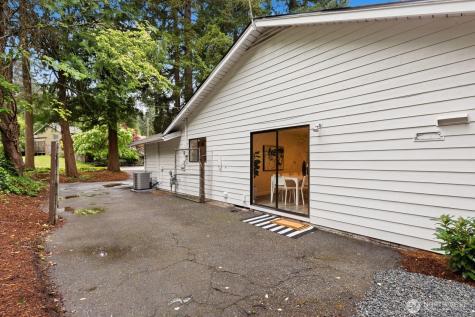 16310 Fremont Place N Shoreline WA 98133