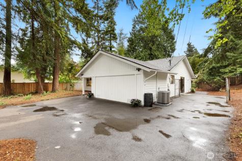 16310 Fremont Place N Shoreline WA 98133