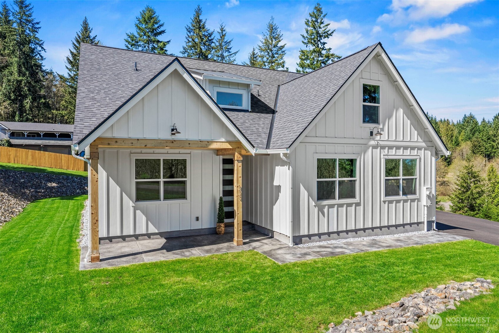 117 Red Hawk Drive Castle Rock WA 98611