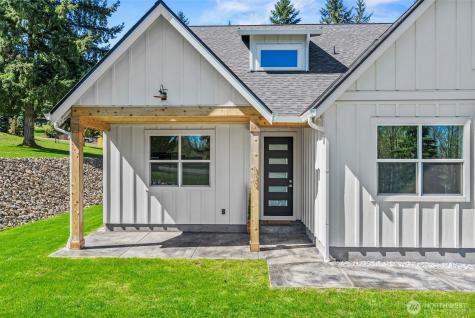 117 Red Hawk Drive Castle Rock WA 98611