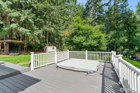 4957 Lakeview Place SE Port Orchard WA 98367