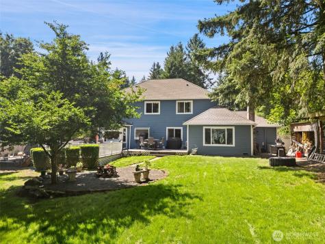 4957 Lakeview Place SE Port Orchard WA 98367