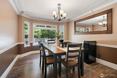 4957 Lakeview Place SE Port Orchard WA 98367