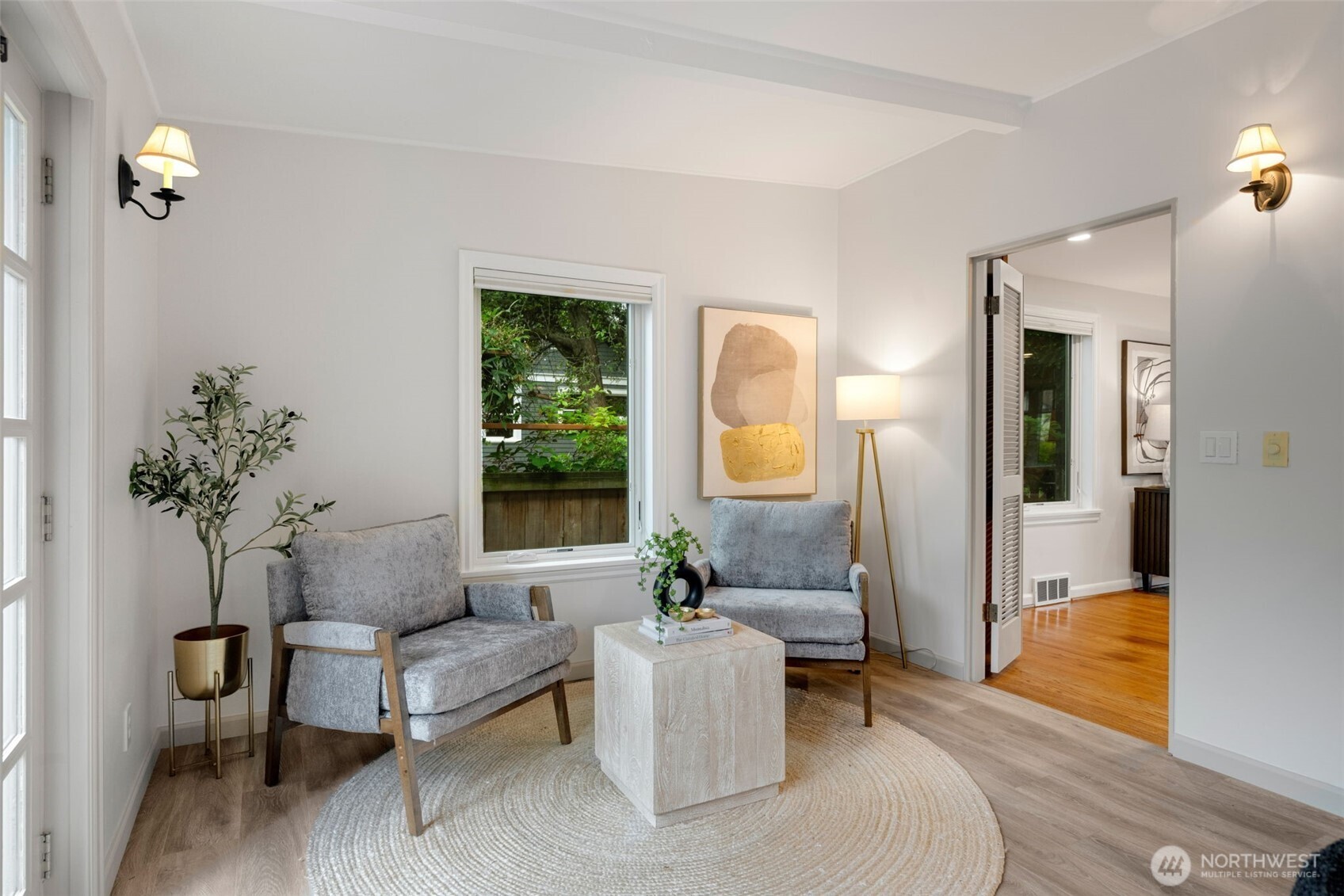 4732 45th Avenue NE Seattle WA 98105