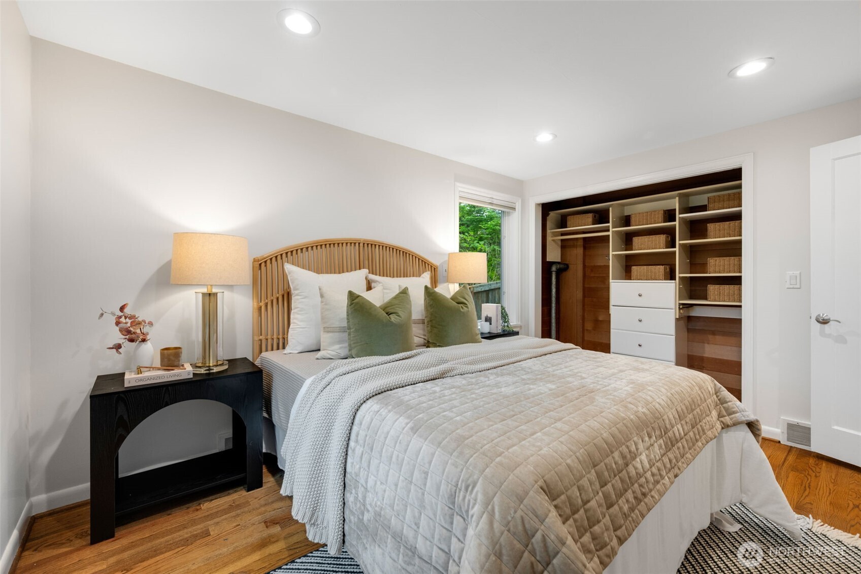 4732 45th Avenue NE Seattle WA 98105