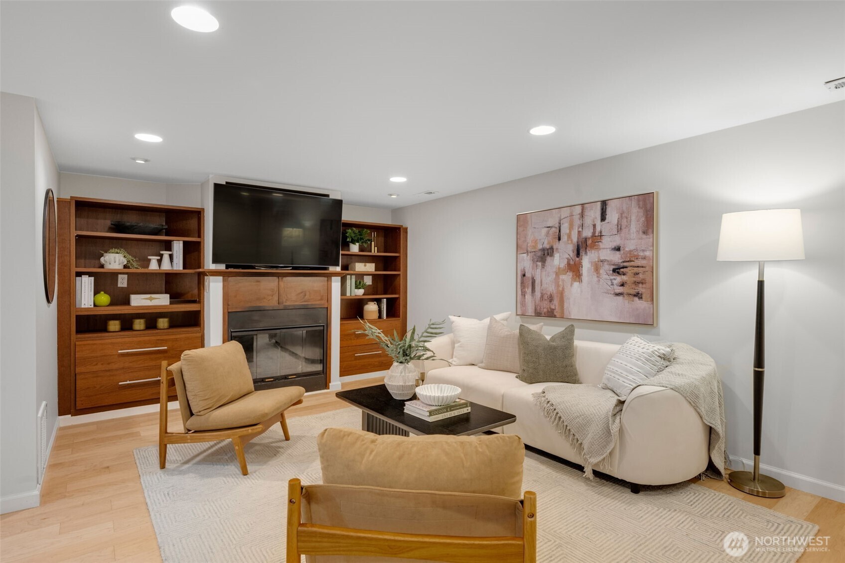 4732 45th Avenue NE Seattle WA 98105