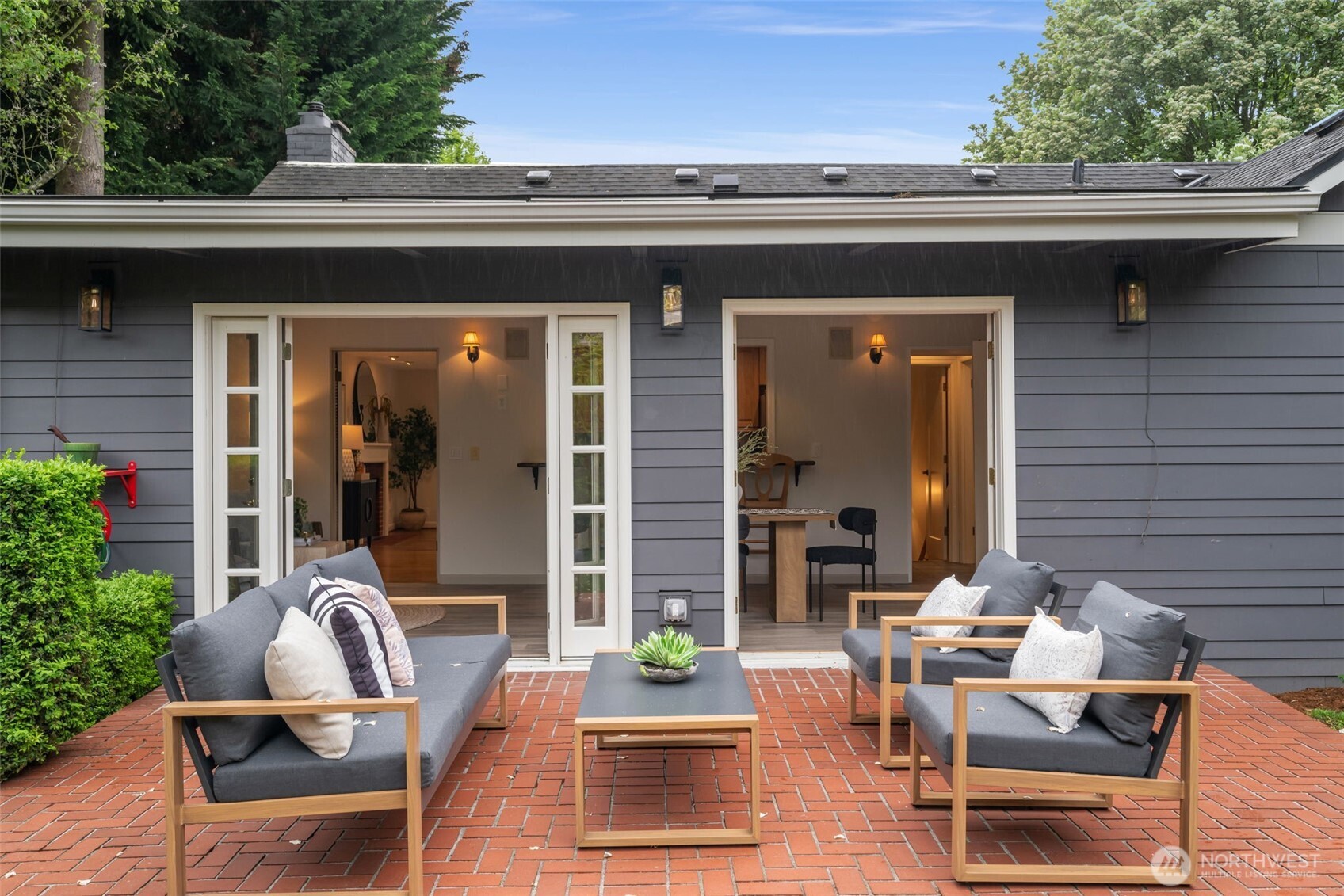 4732 45th Avenue NE Seattle WA 98105
