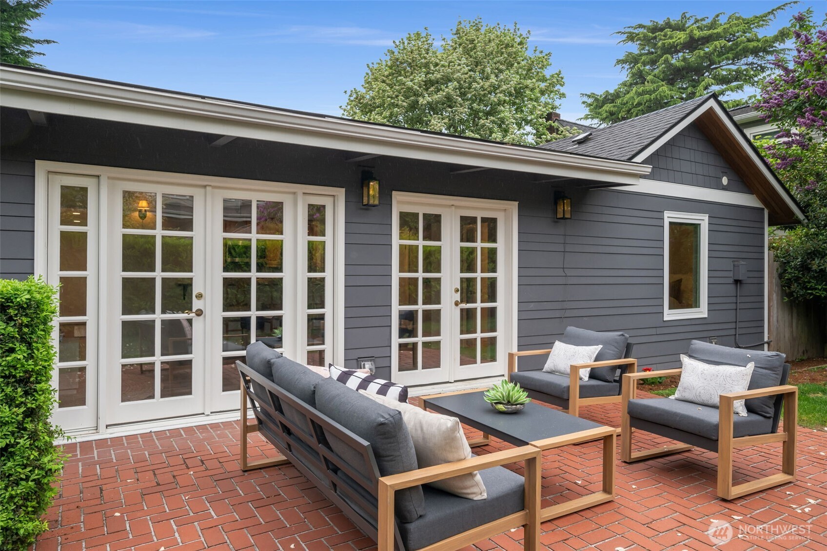 4732 45th Avenue NE Seattle WA 98105