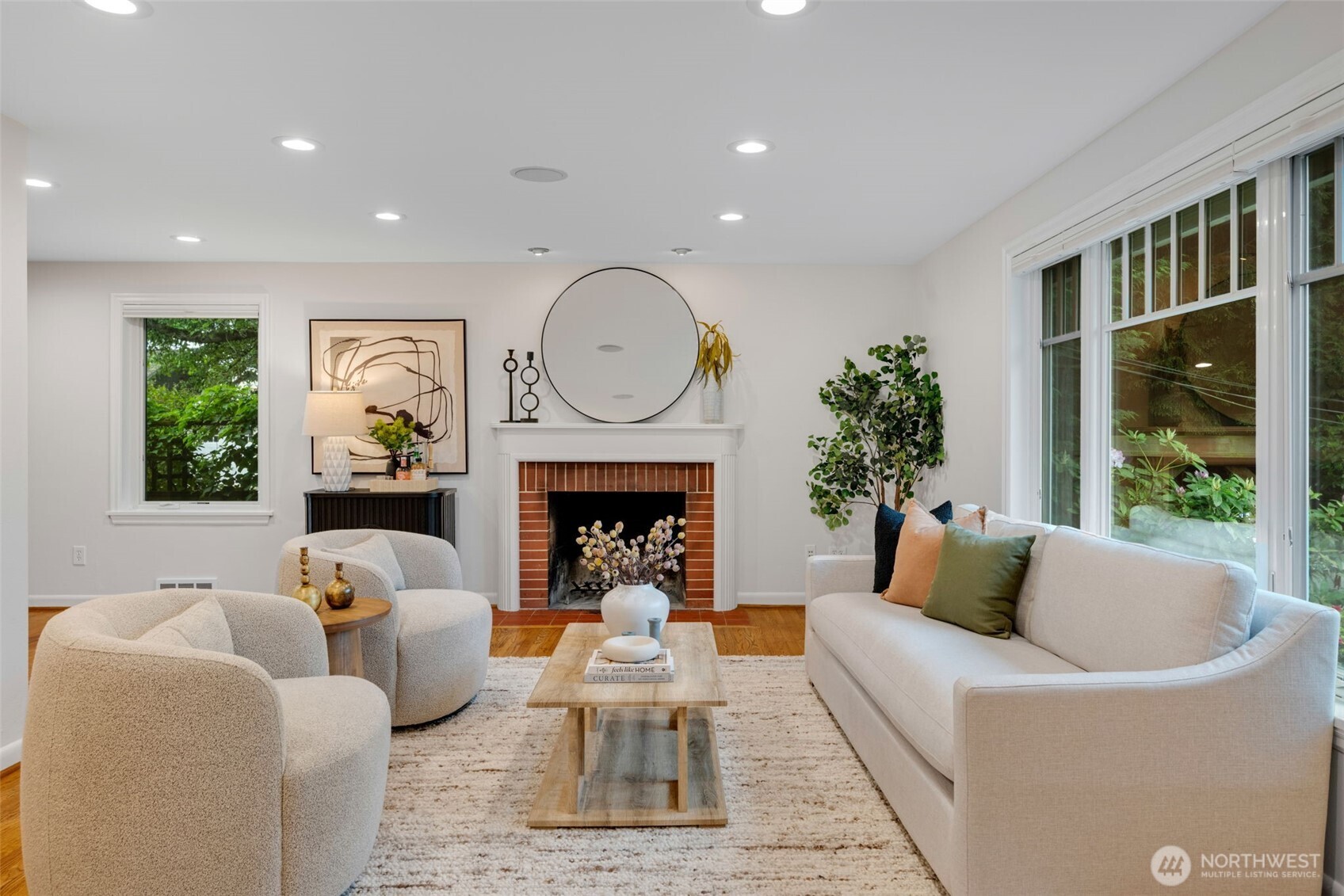 4732 45th Avenue NE Seattle WA 98105