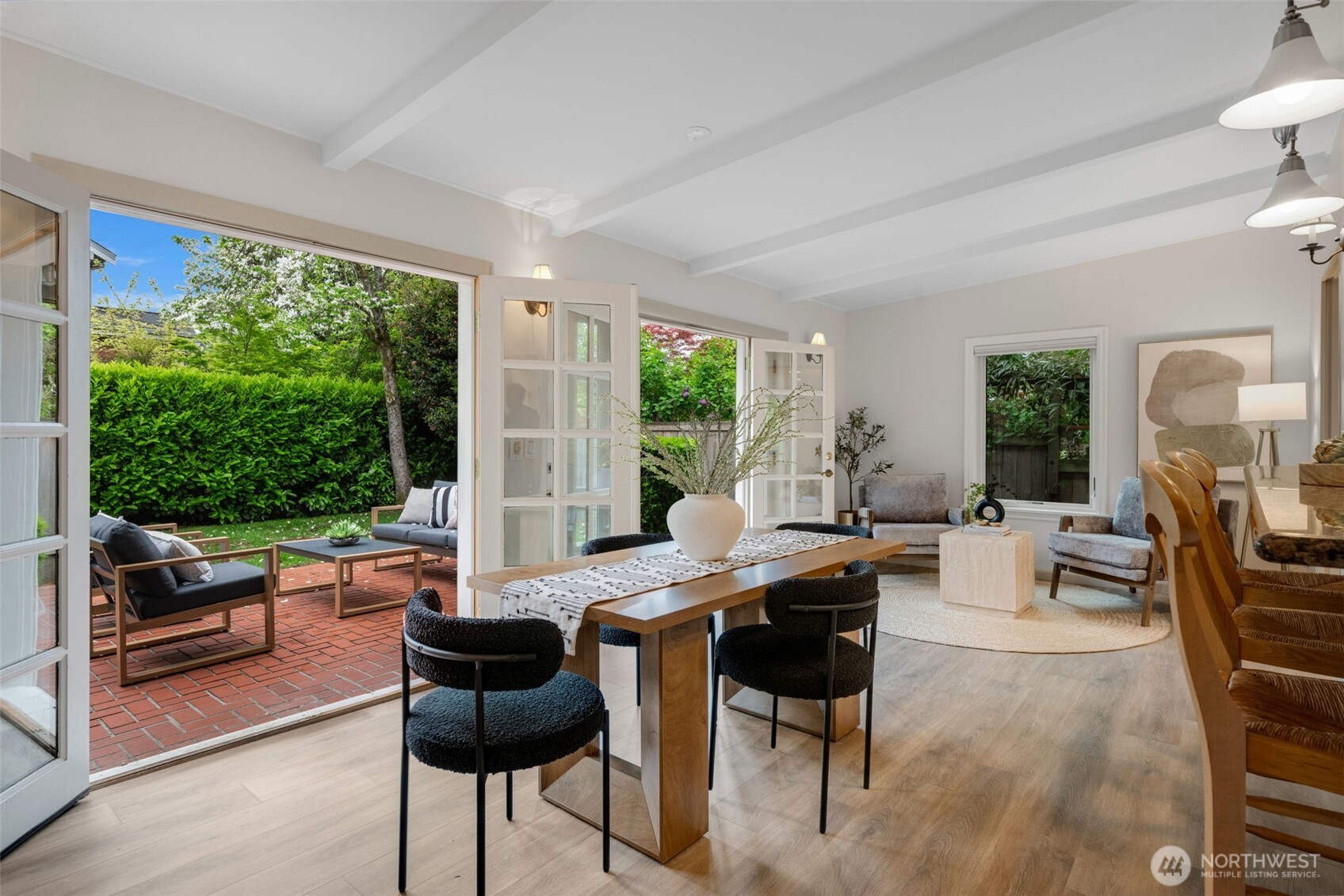 4732 45th Avenue NE Seattle WA 98105