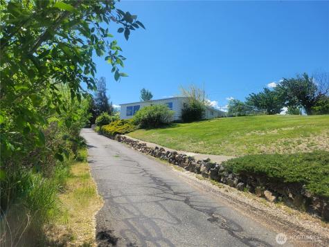1823 North Road Wenatchee WA 98801
