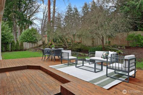 14627 SE Newport Way Bellevue WA 98006