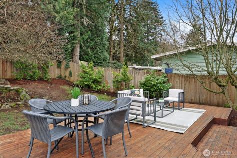 14627 SE Newport Way Bellevue WA 98006