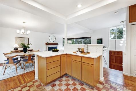 14627 SE Newport Way Bellevue WA 98006