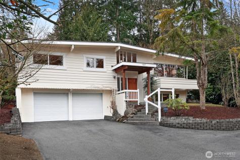 14627 SE Newport Way Bellevue WA 98006