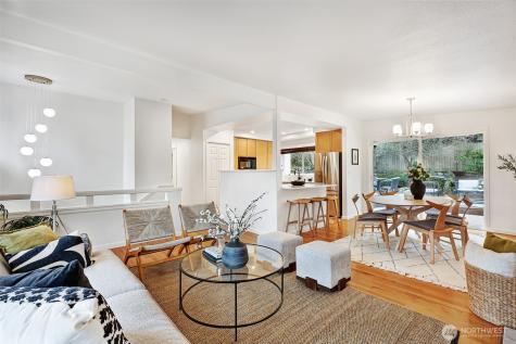 14627 SE Newport Way Bellevue WA 98006