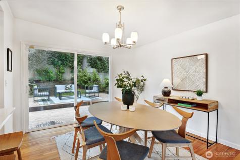 14627 SE Newport Way Bellevue WA 98006