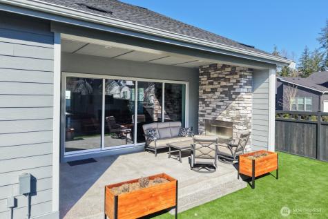 23589 SE Logan Street Black Diamond WA 98010